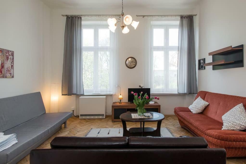 Apartament Gertrudy Belle Apartment Krasków Exterior foto
